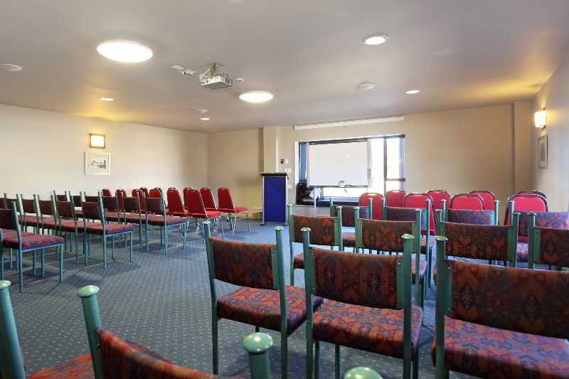 Abbots Hamilton - Hotel And Conference Centre Ανέσεις φωτογραφία